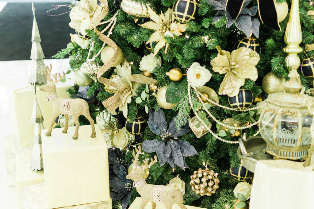 Black Christmas Ornaments - Reindeer ornaments- Christmas decorations online - Cute Christmas tree ideas