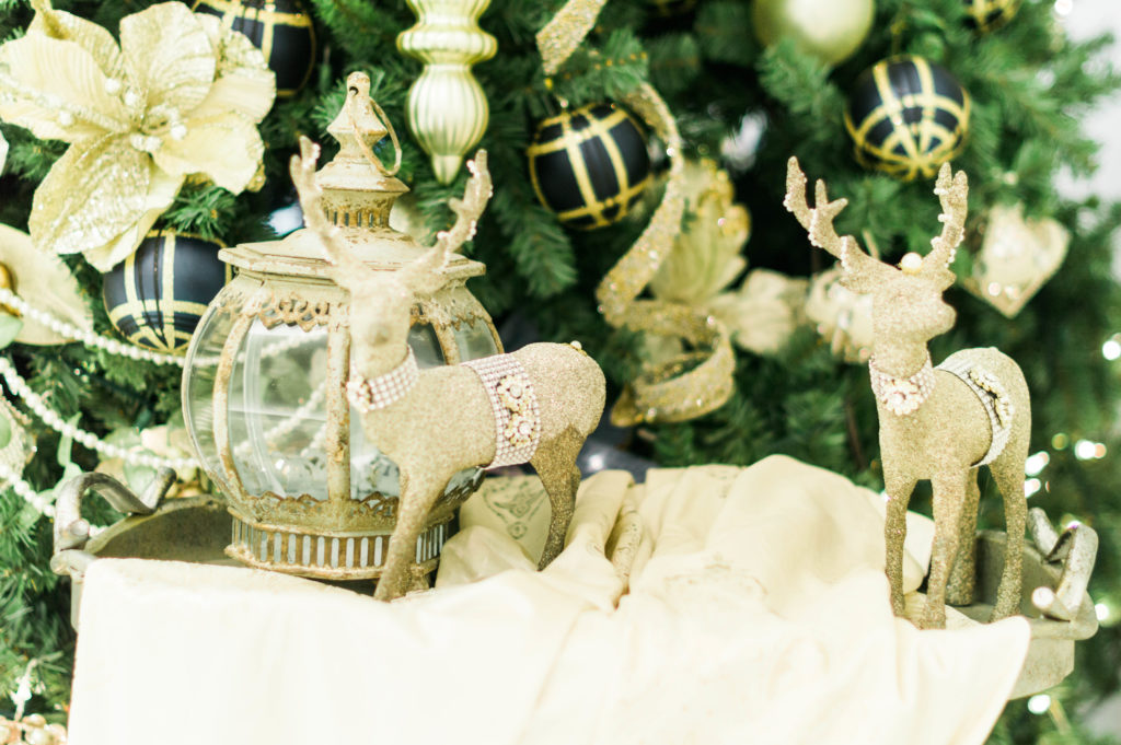 Reindeer decorations -order Christmas decorations -order Christmas tree decorations -residential holiday decorating